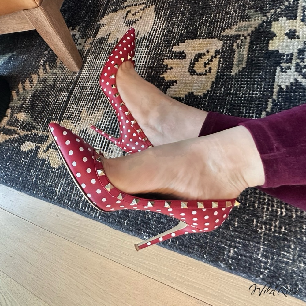 VALENTINO GARAVANI RED & WHITE POLKA DOT ROCKSTUD POINTED-TOE HEELS SIZE EU 39.5